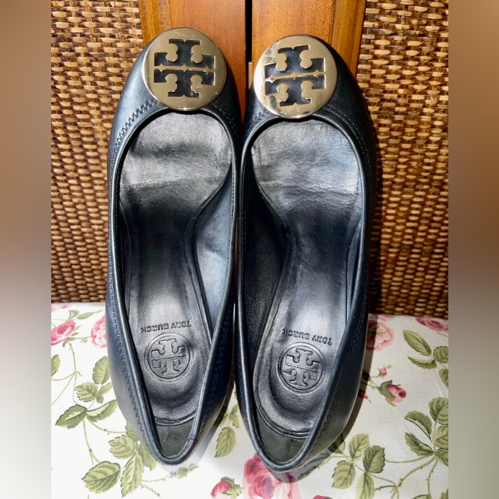 toryburch wedges Black Leather with Gold Logo